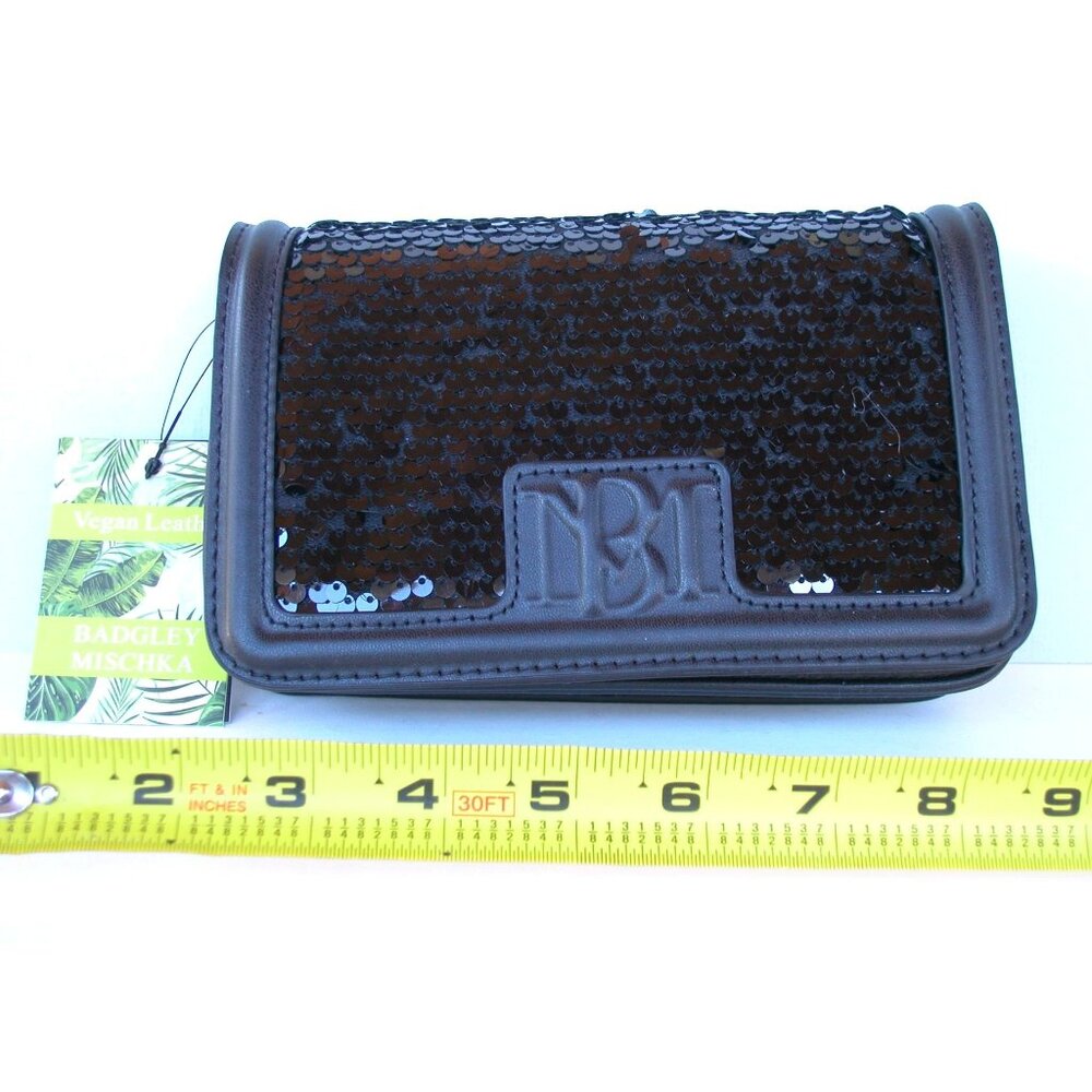 Badgley Mischka Black Vegan Leather Sequin Clutch Purse With Detachable Strap 7.
